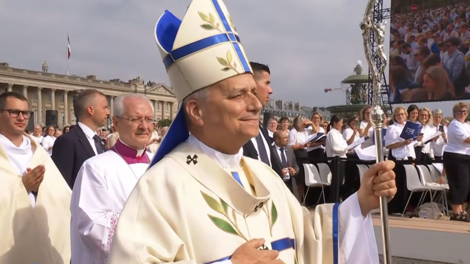 León XIV, durante la misa