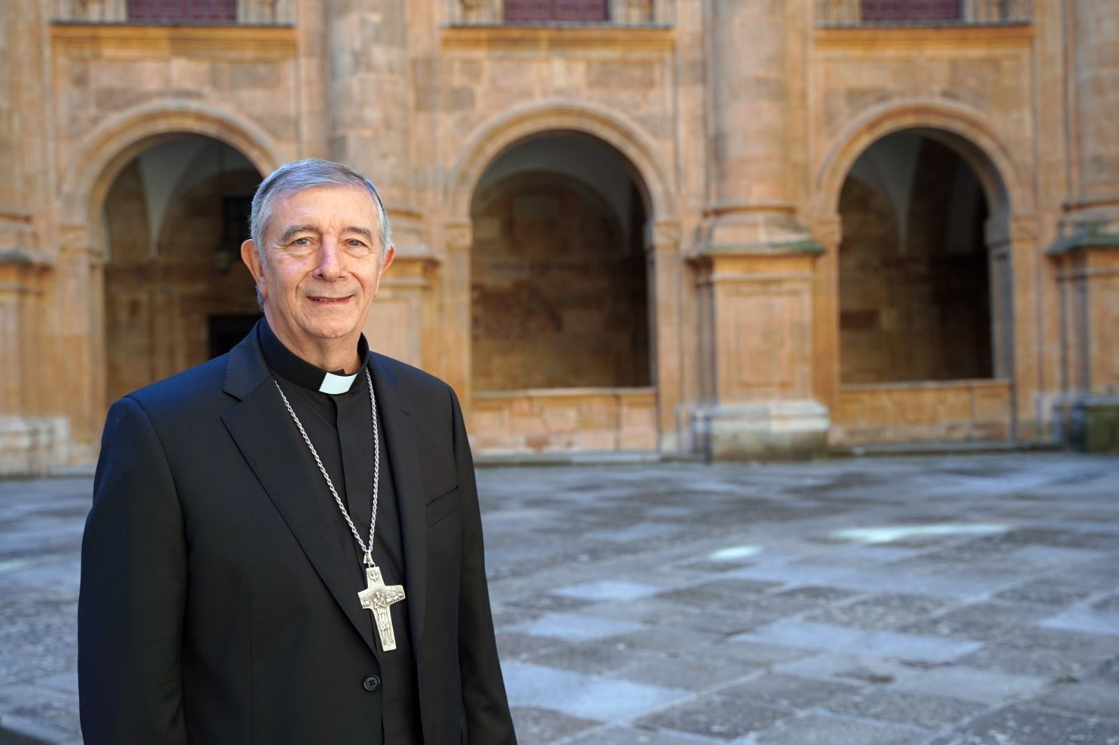 Monseñor Retana, obispo de Salamanca