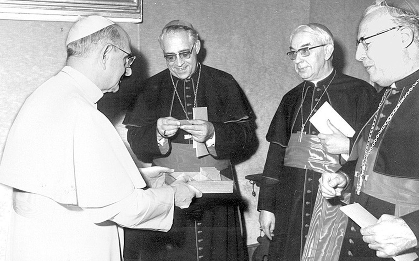 Pablo VI con monseñor Marcelo González, el cardenal Tarancón y monseñor Narciso Jubany