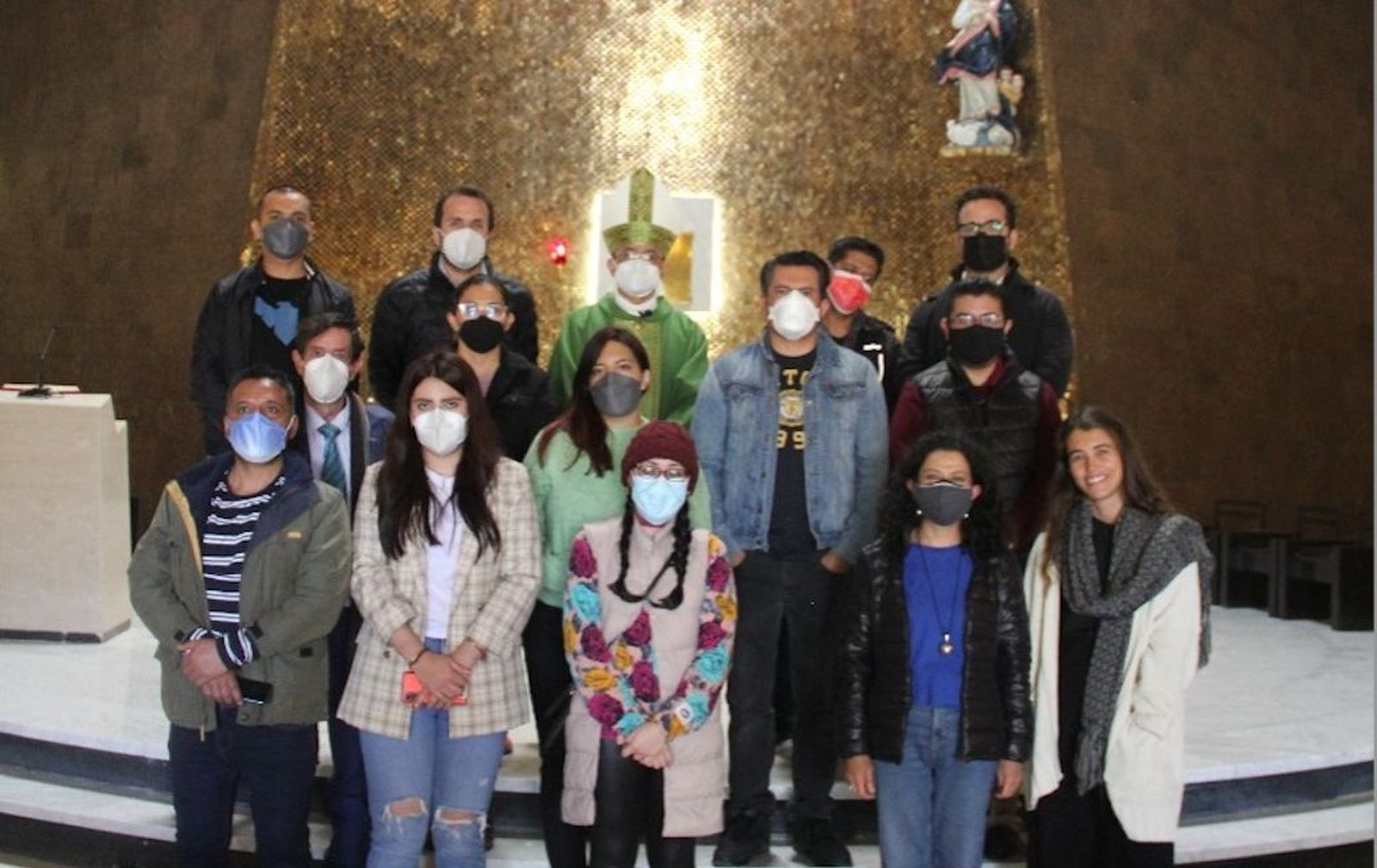 Equipo Desde la Fe participa en la misa presidida por Mons. Salvador González.jpeg