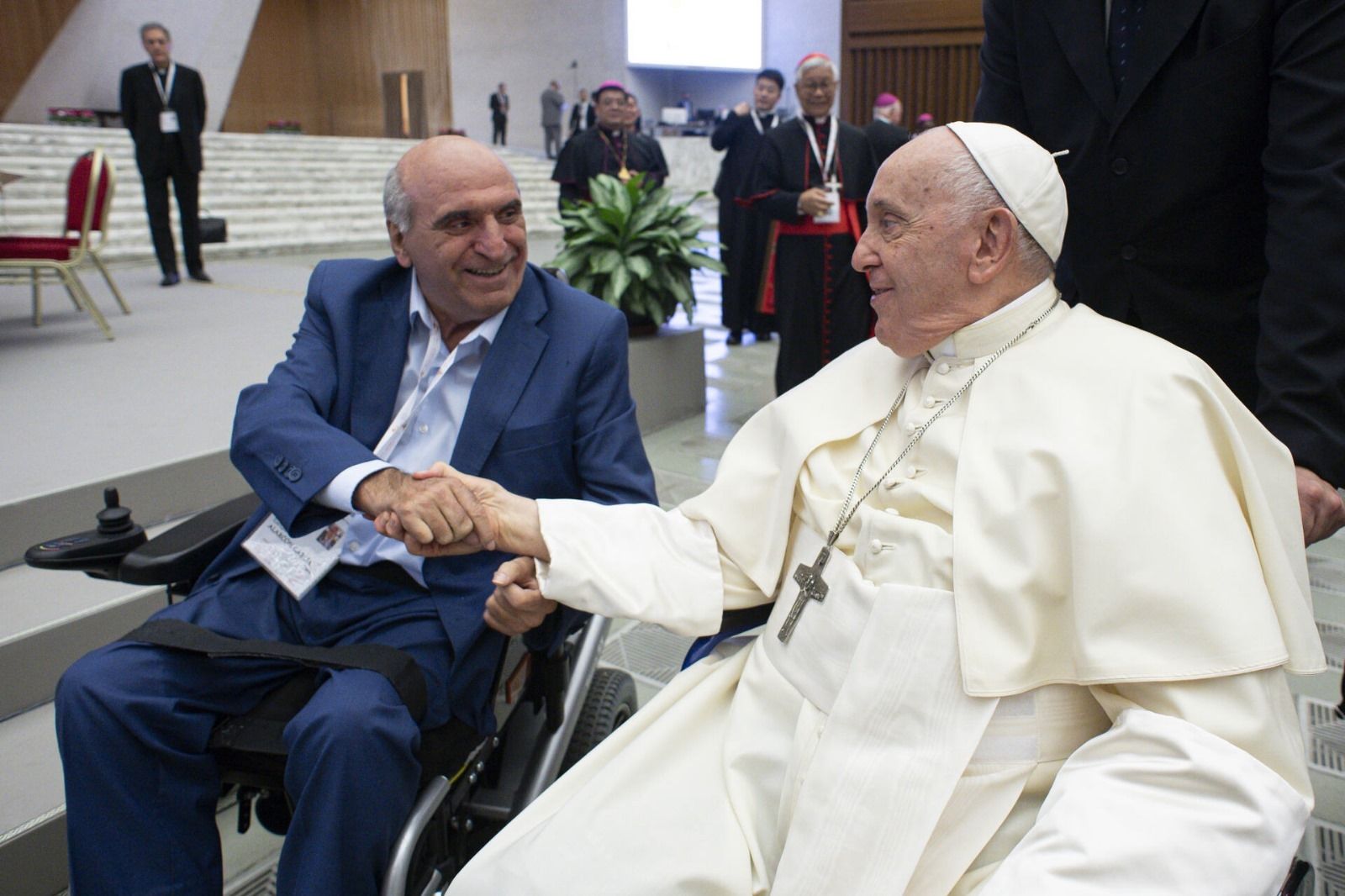 "Yo no estoy con el papa Francisco"... me gustaría.