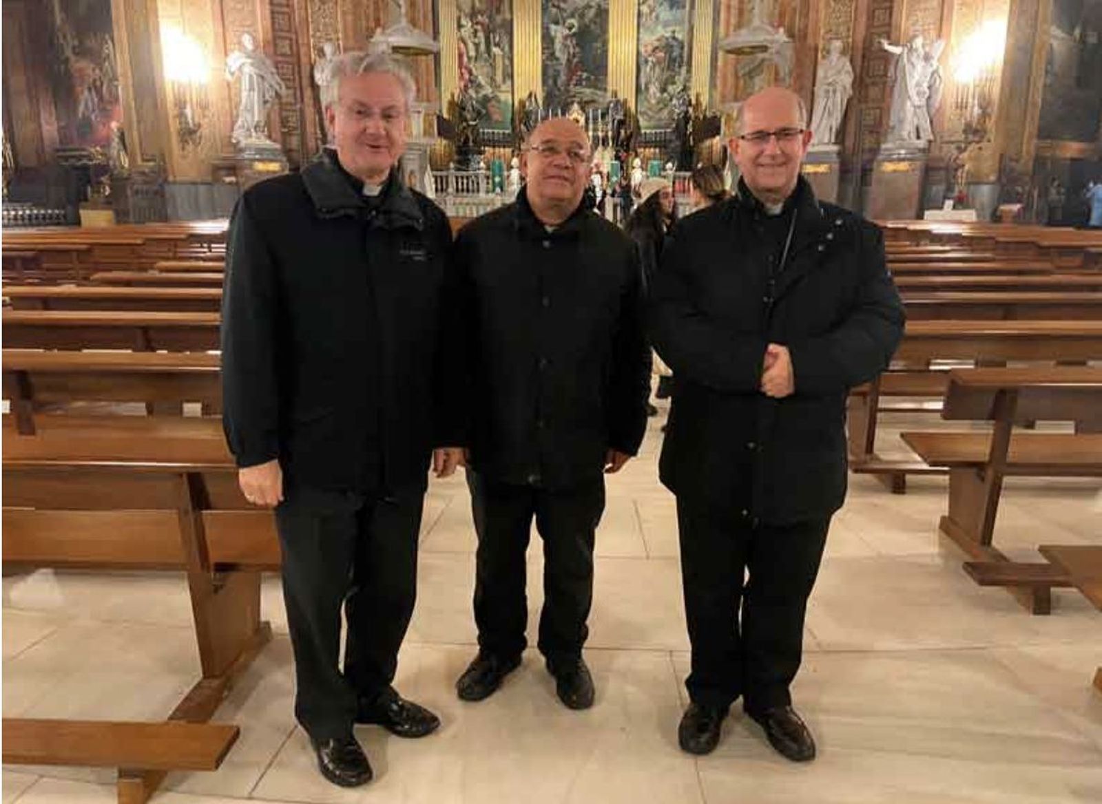 Los dos visitadores, con monseñor Vives