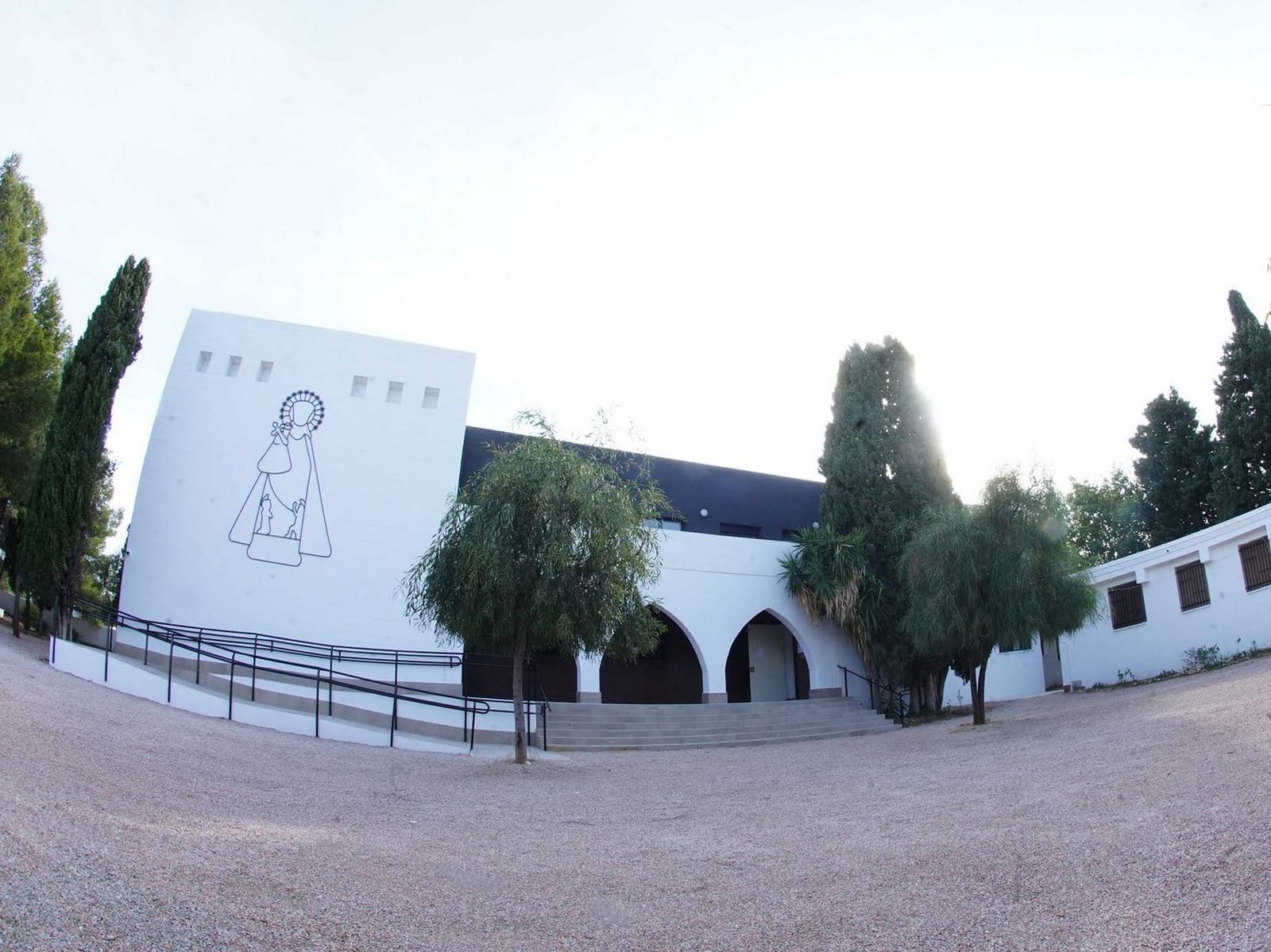 Cáritas inaugura una residencia para menores sin hogar en Torrent