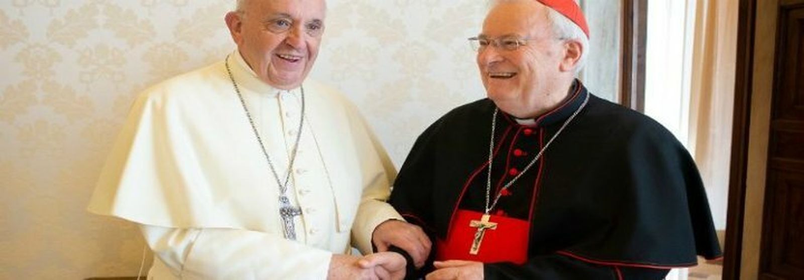 El Papa, con el cardenal Bassetti