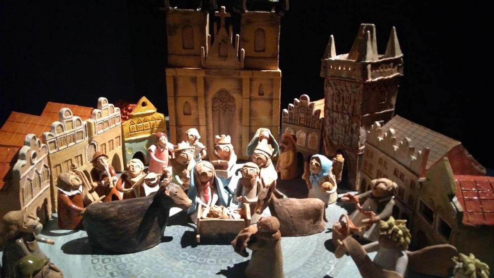 Un centenar de pesebres de todo el mundo llevan la Navidad al Vaticano