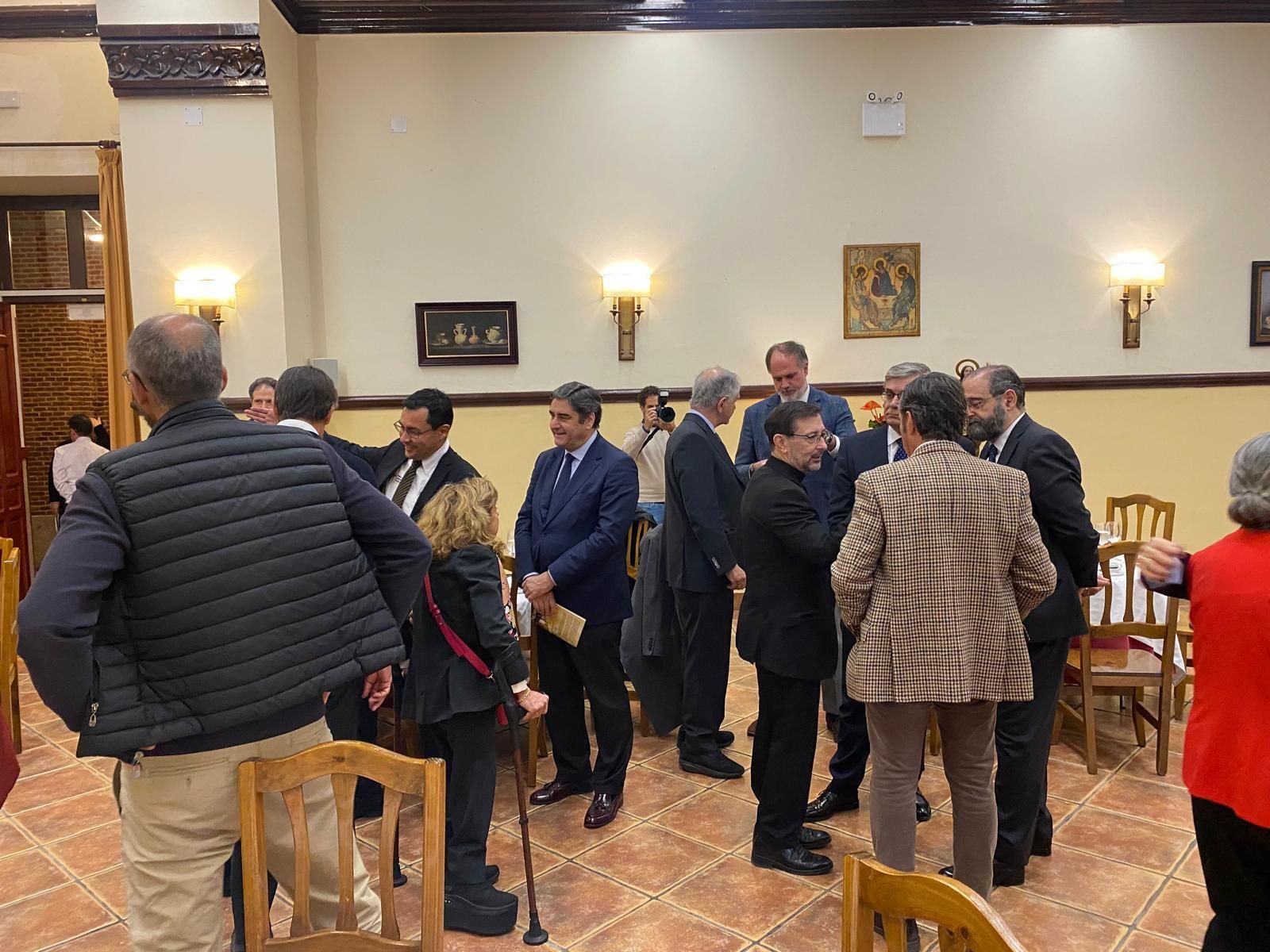 Algunos de los participantes del desayuno