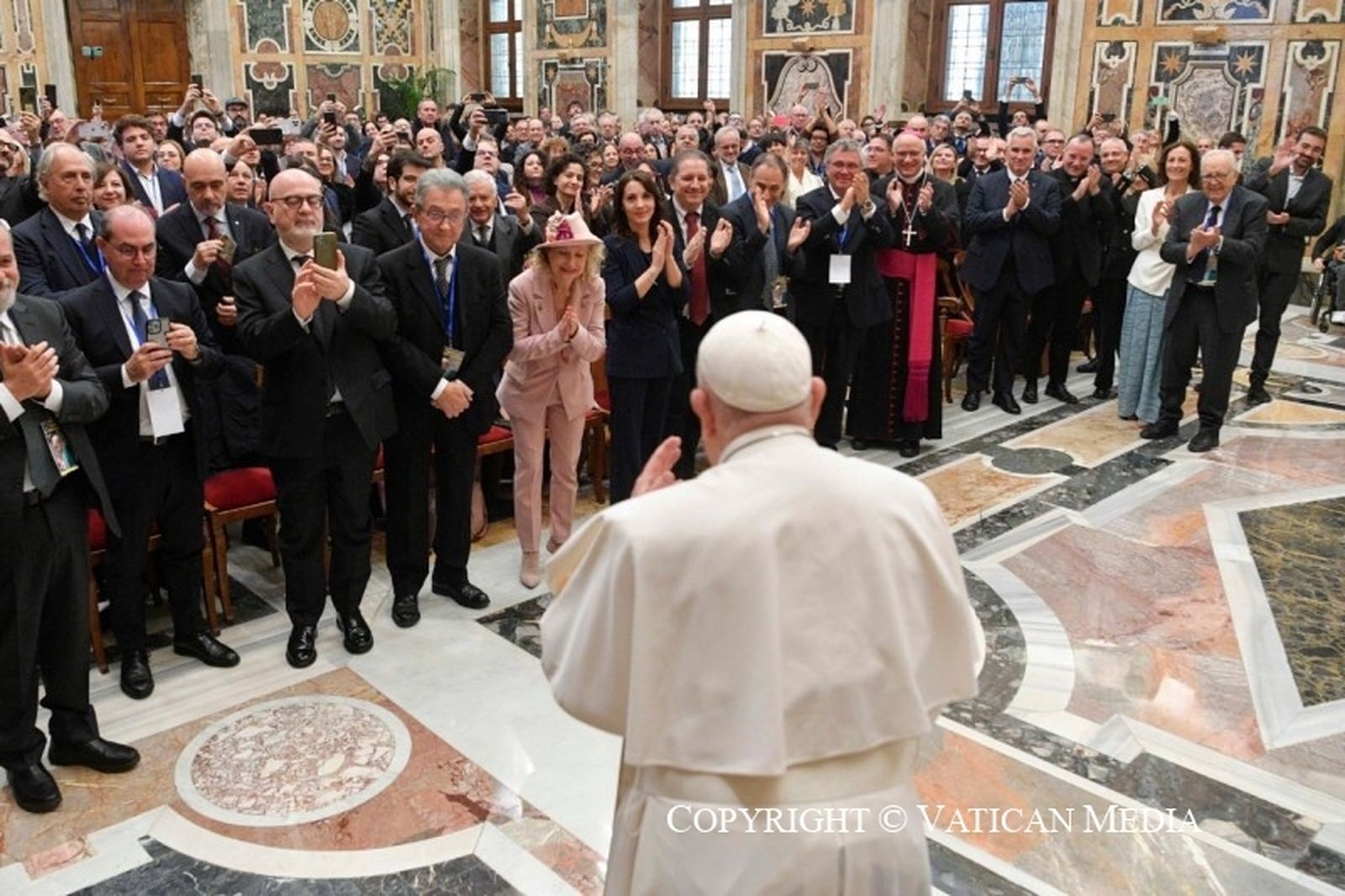 El Papa, con los periodistas católicos italianos