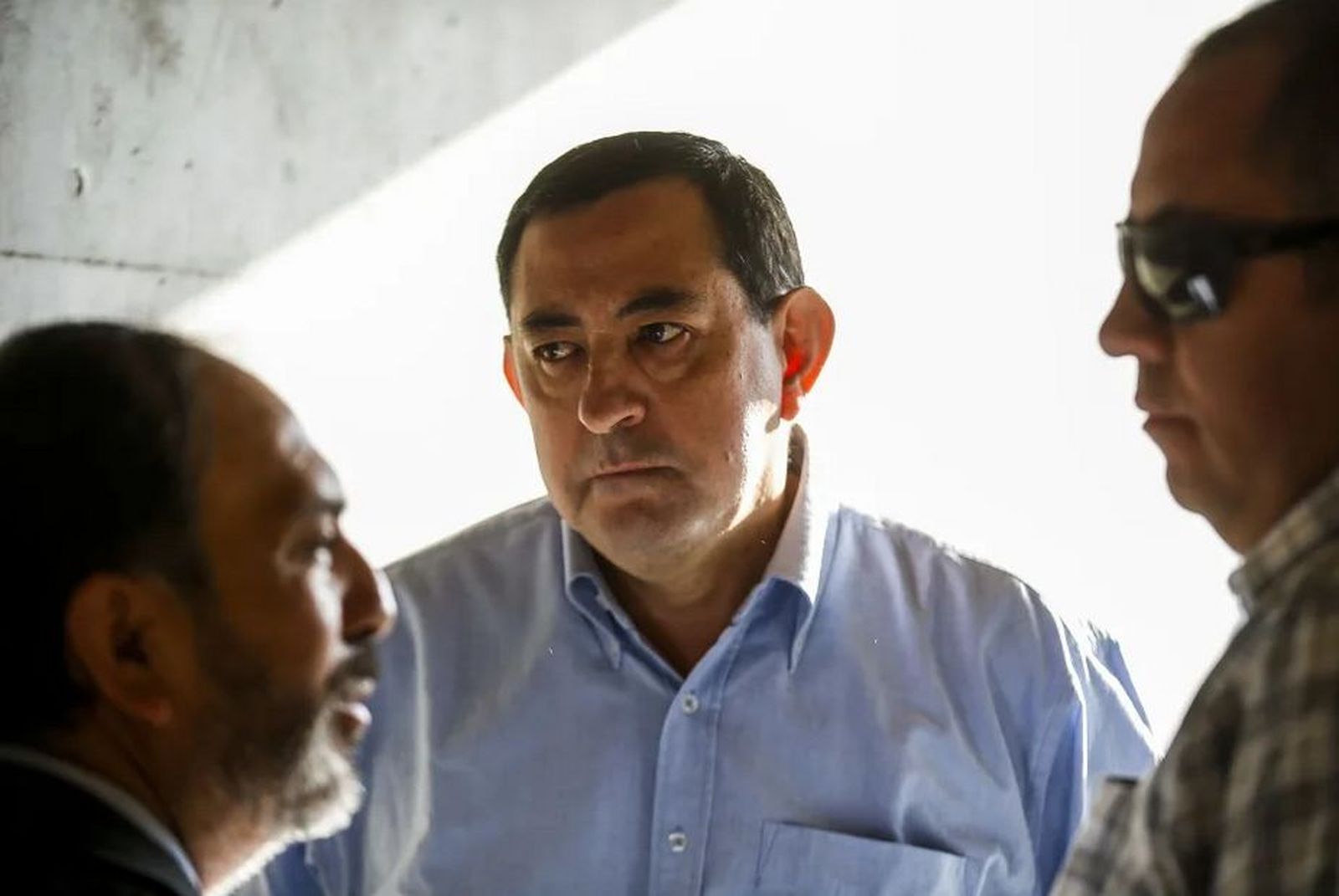 Óscar Muñoz, en el centro