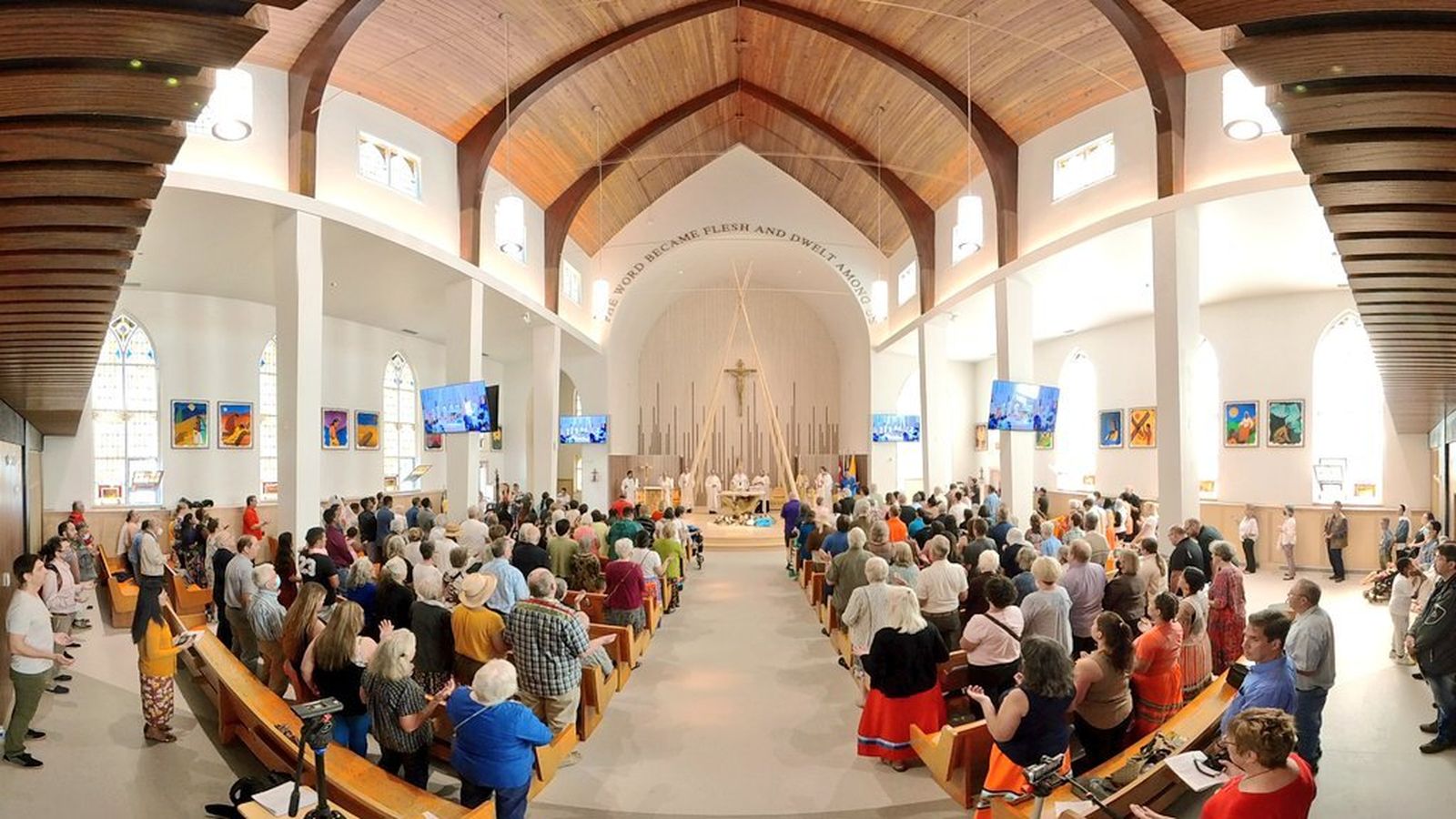 Edmonton espera a Francisco, para "caminar juntos”