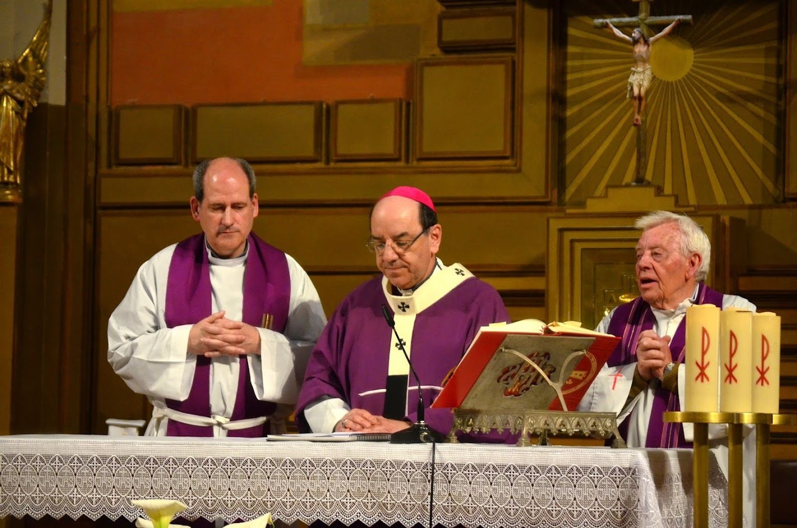 Eucaristía de monseñor Roselló por el Jubileo Misericordia en Pamplona
