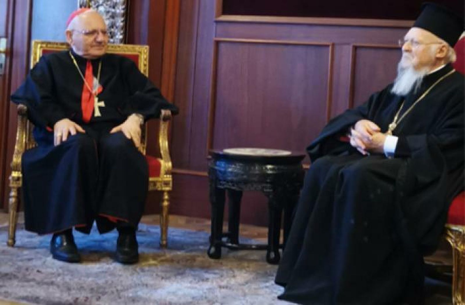 Card. Sako y Bartolomé I, encuentro cordial ayer en el Fanar