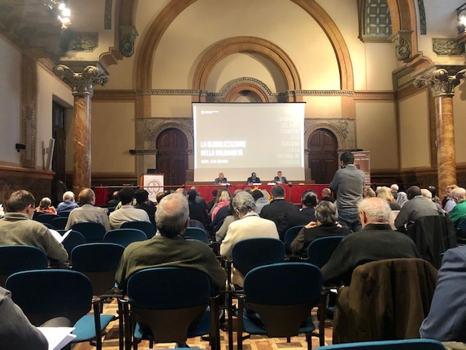 Prosigue el Congreso de Barcelona