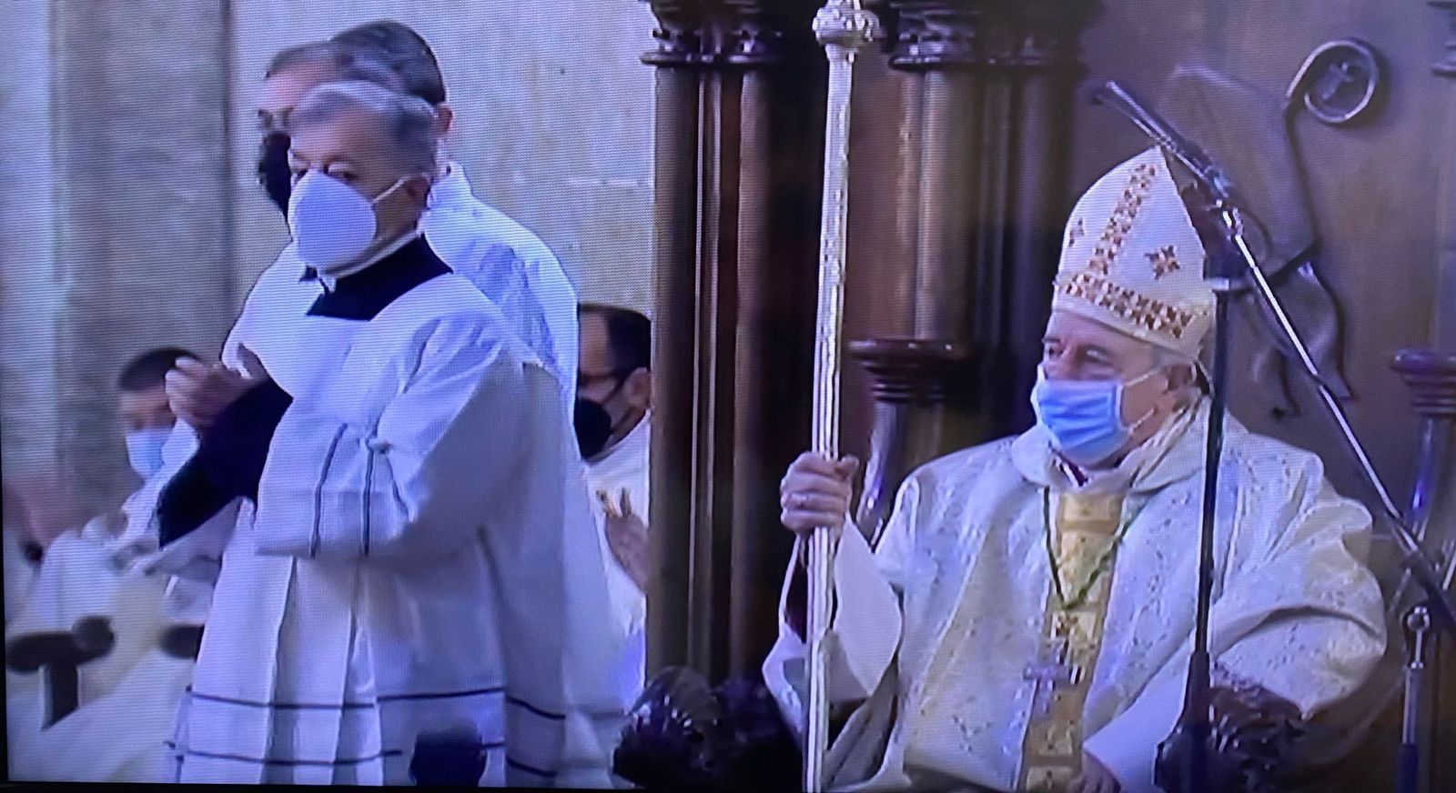 Retana, con el báculo episcopal de Ciudad Rodrigo