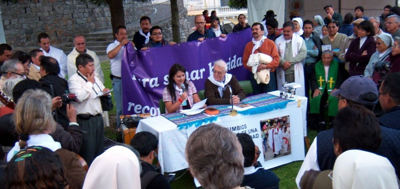 Monseñor Gonzalo López Marañón, en un acto