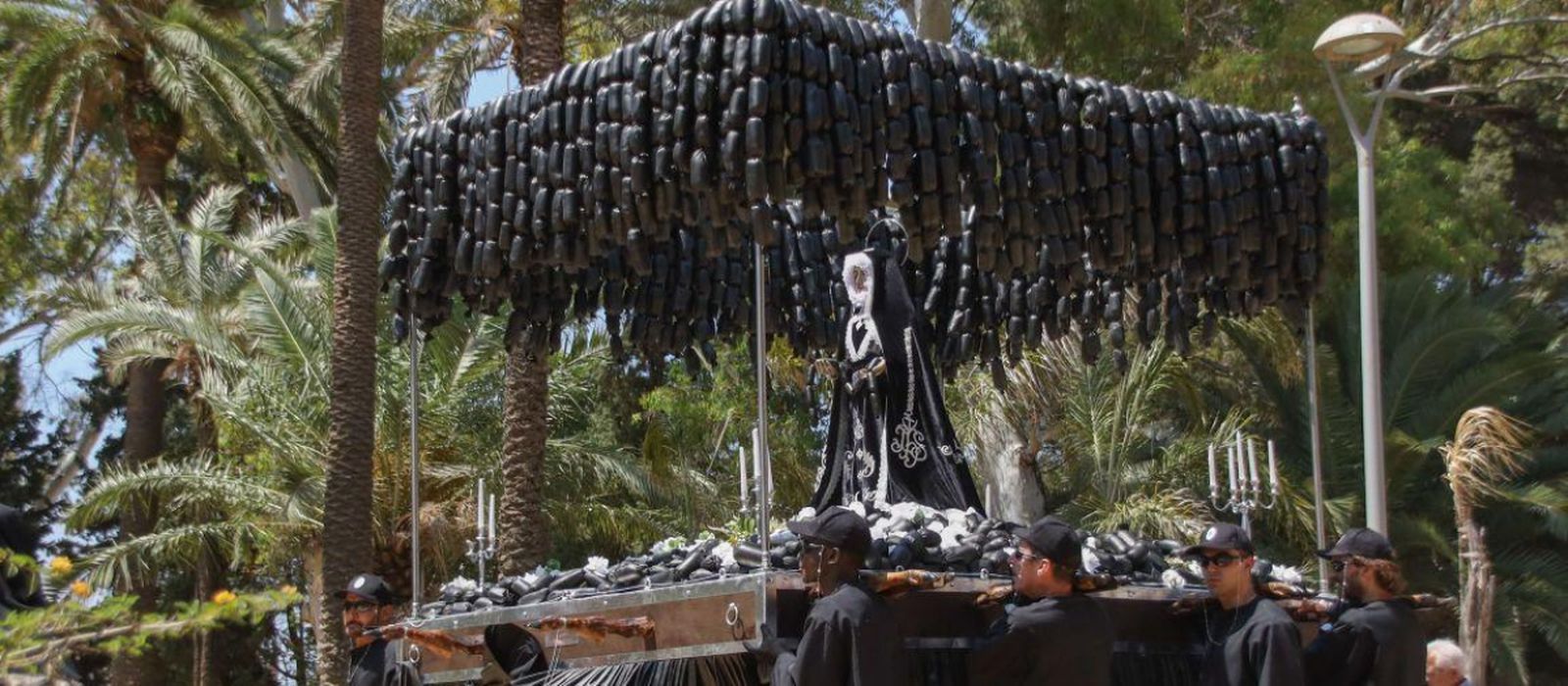 El «paso» de la 'Santa Baldana', en Tortosa (Tarragona)