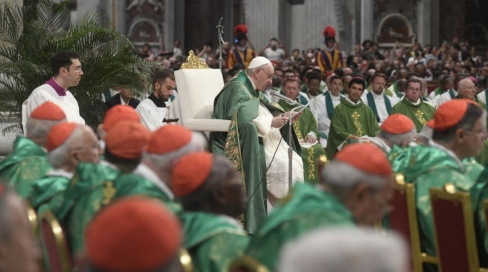 Misa del Papa con los cardenales