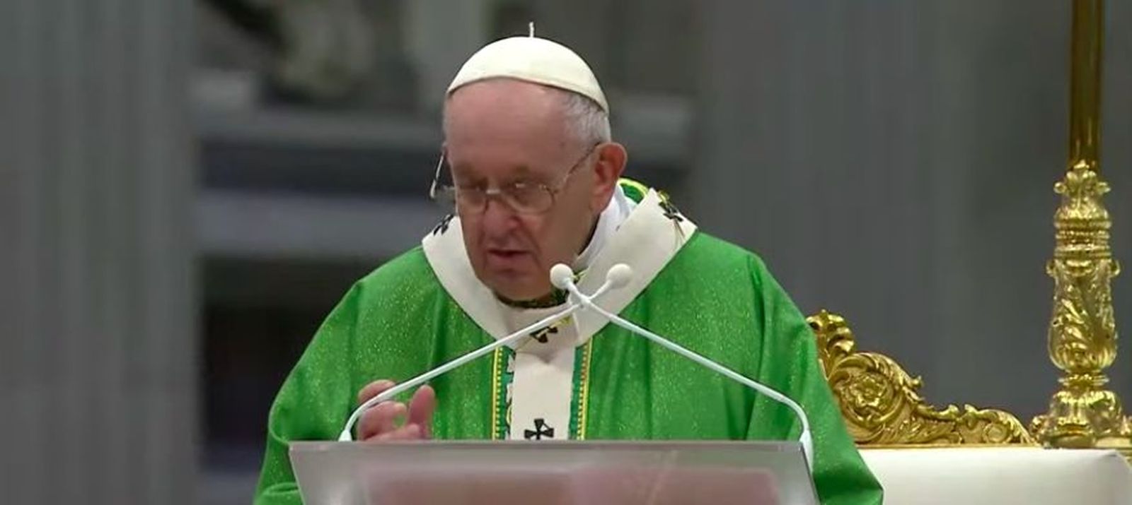 Dios se apasiona con el hombre, dice el Papa