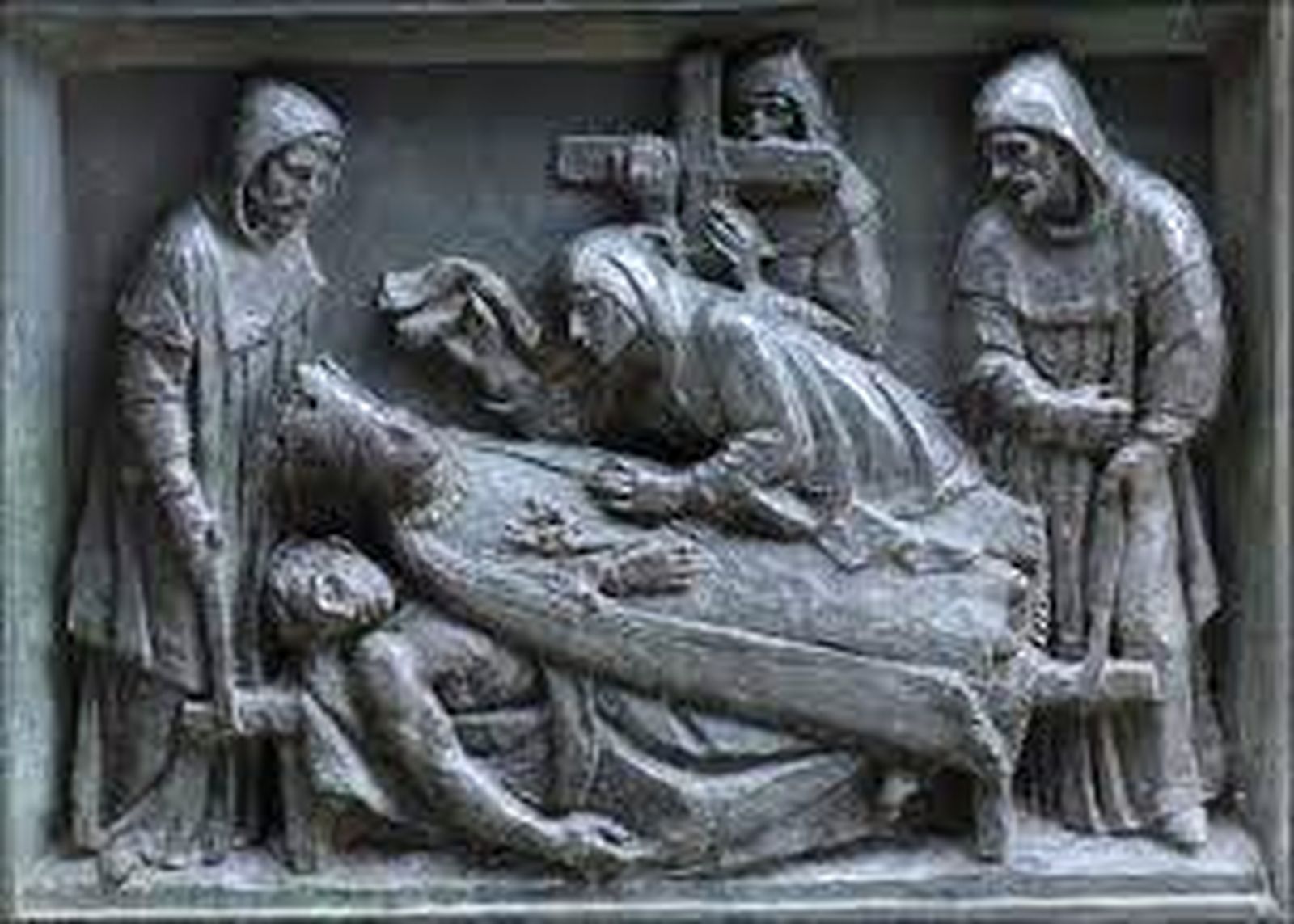 Los náufragos que el mar lanzaba a las playas no quedaban sin entierro cristiano.