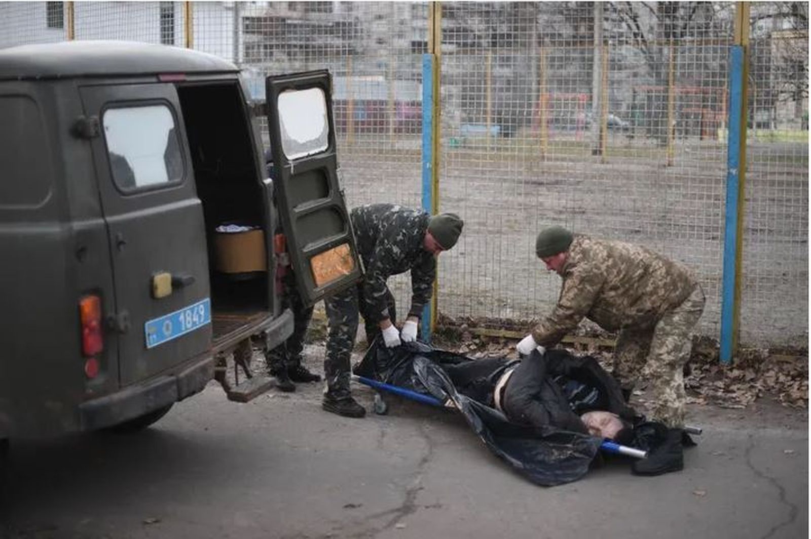 Un ucraniano asesinado por el ejército ruso a las afueras de Kiev.