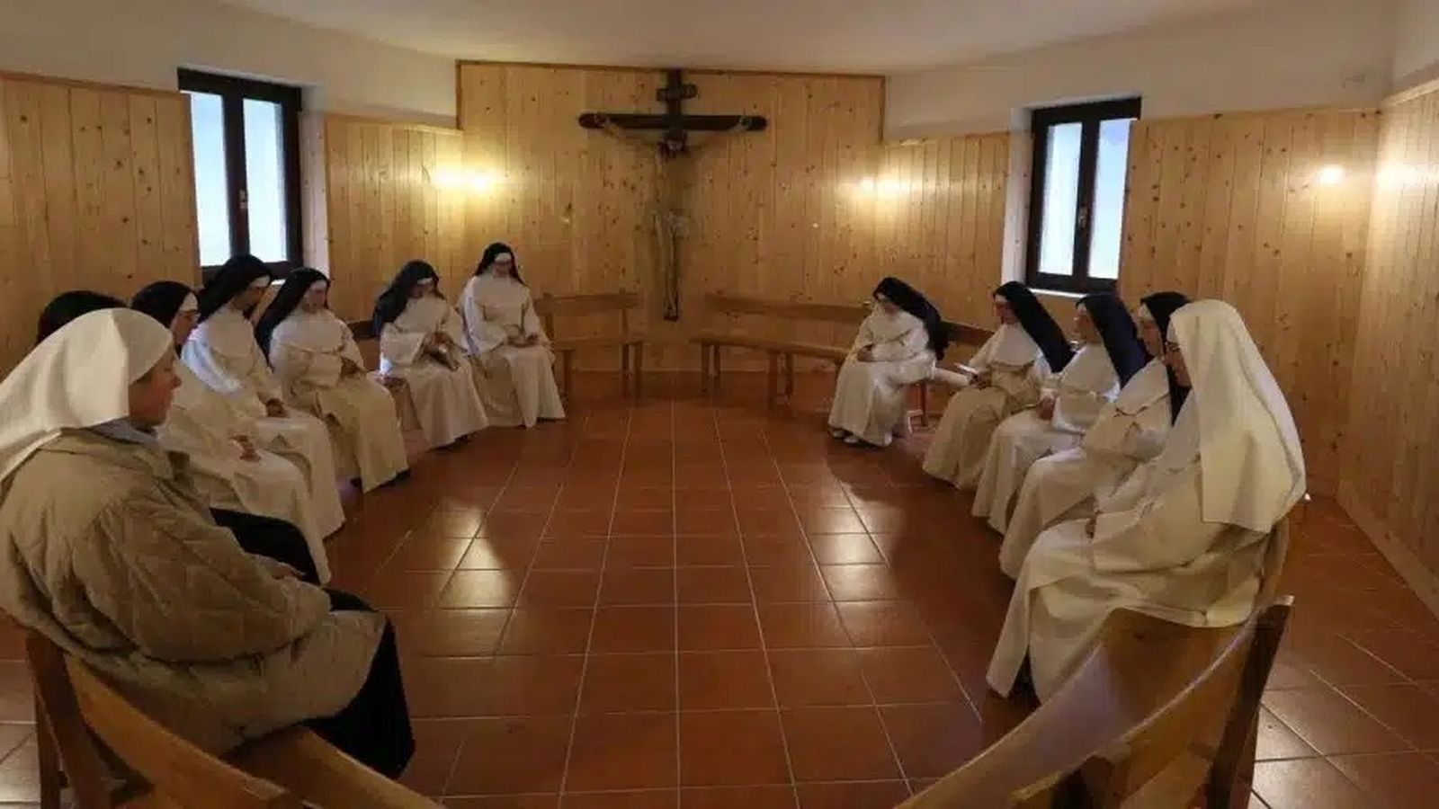 Monjas Cartujanas orando