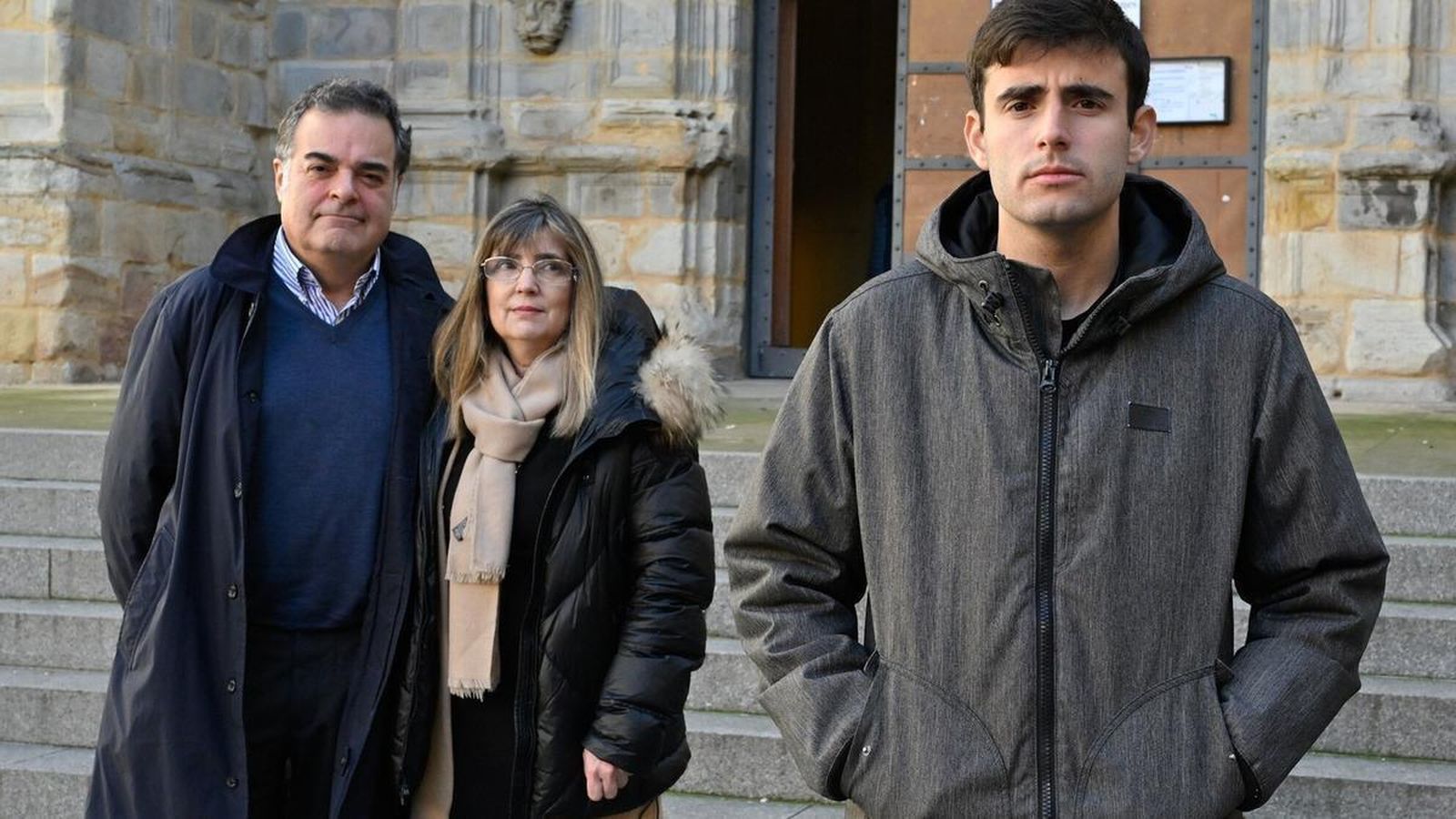 La familia Cuatrecasas, durante su entrevista con Deia