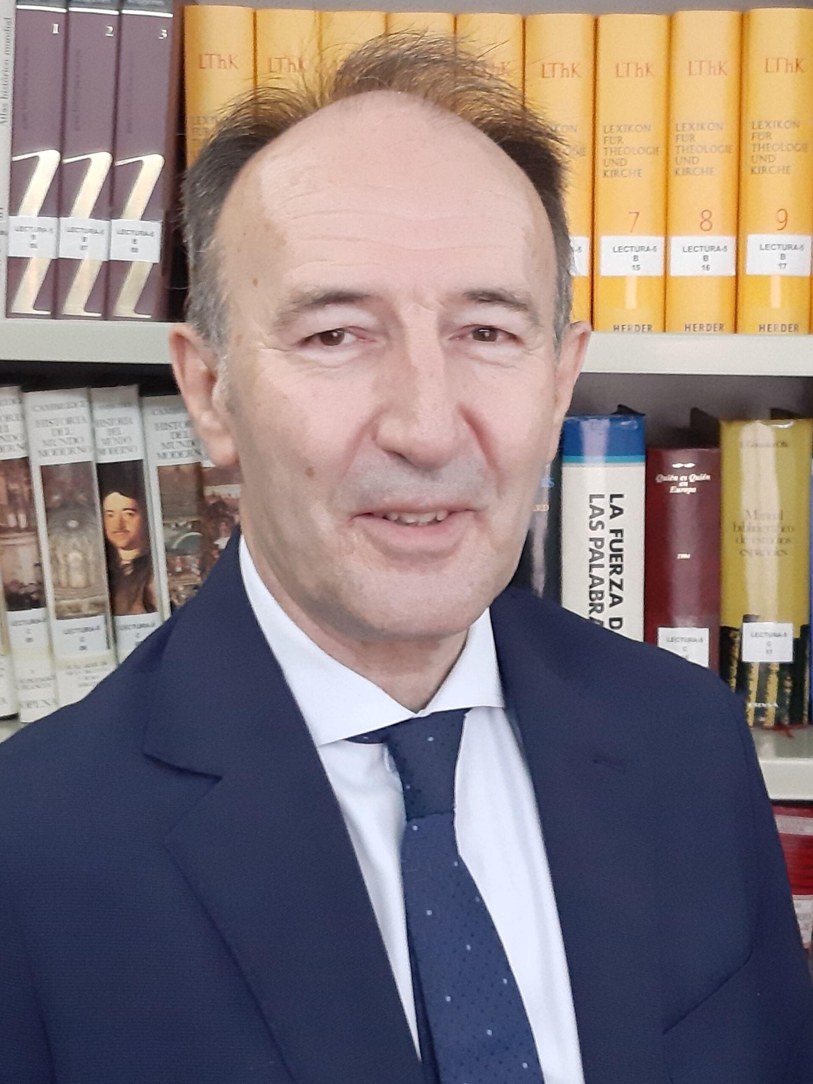 Manuel Arroba Conde, cmf