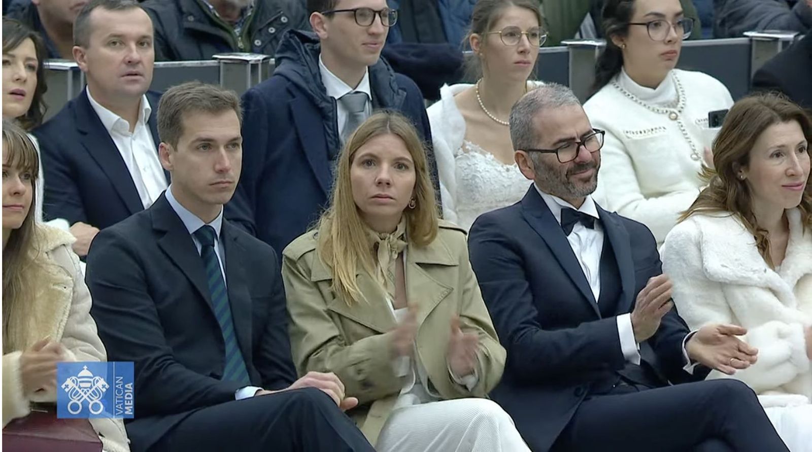 Matrimonios en el Aula Pablo VI para la bendición del papa