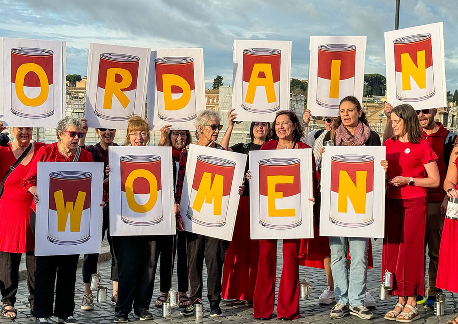 Mujeres pidiendo la ordenación