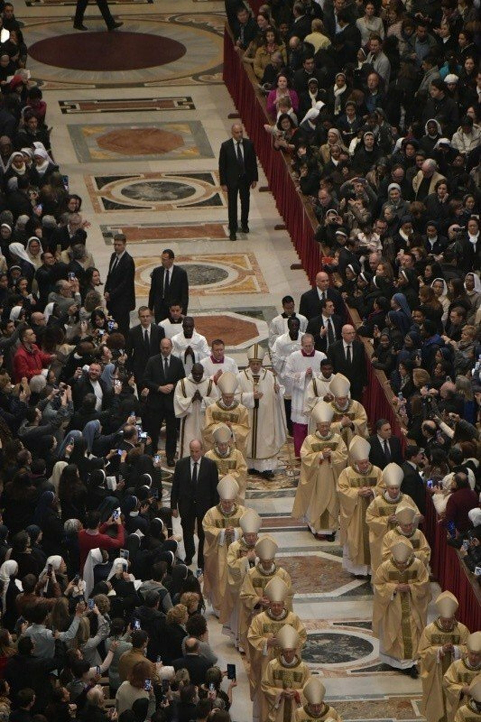 Procesión papal