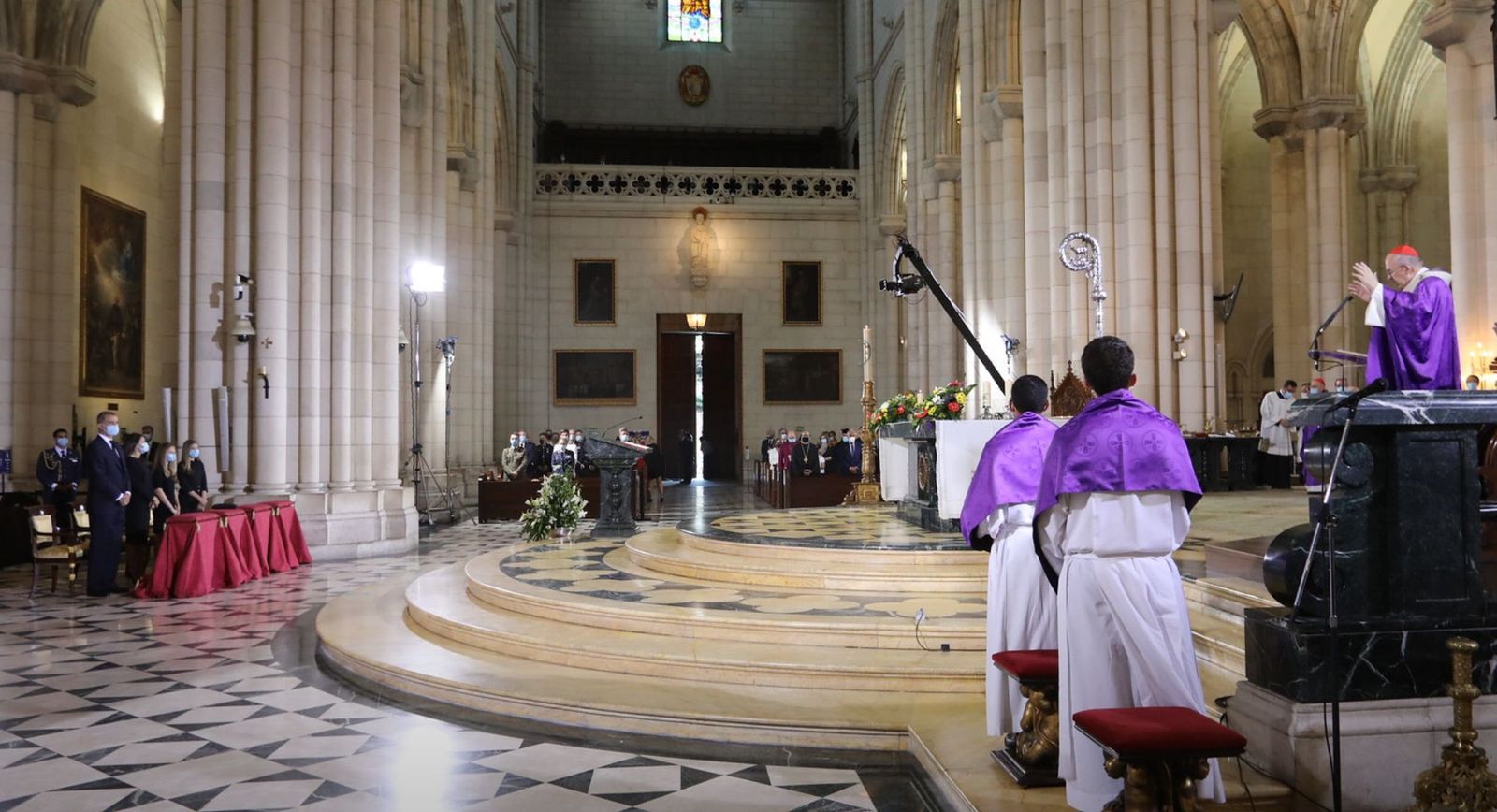 Funeral en La Almudena