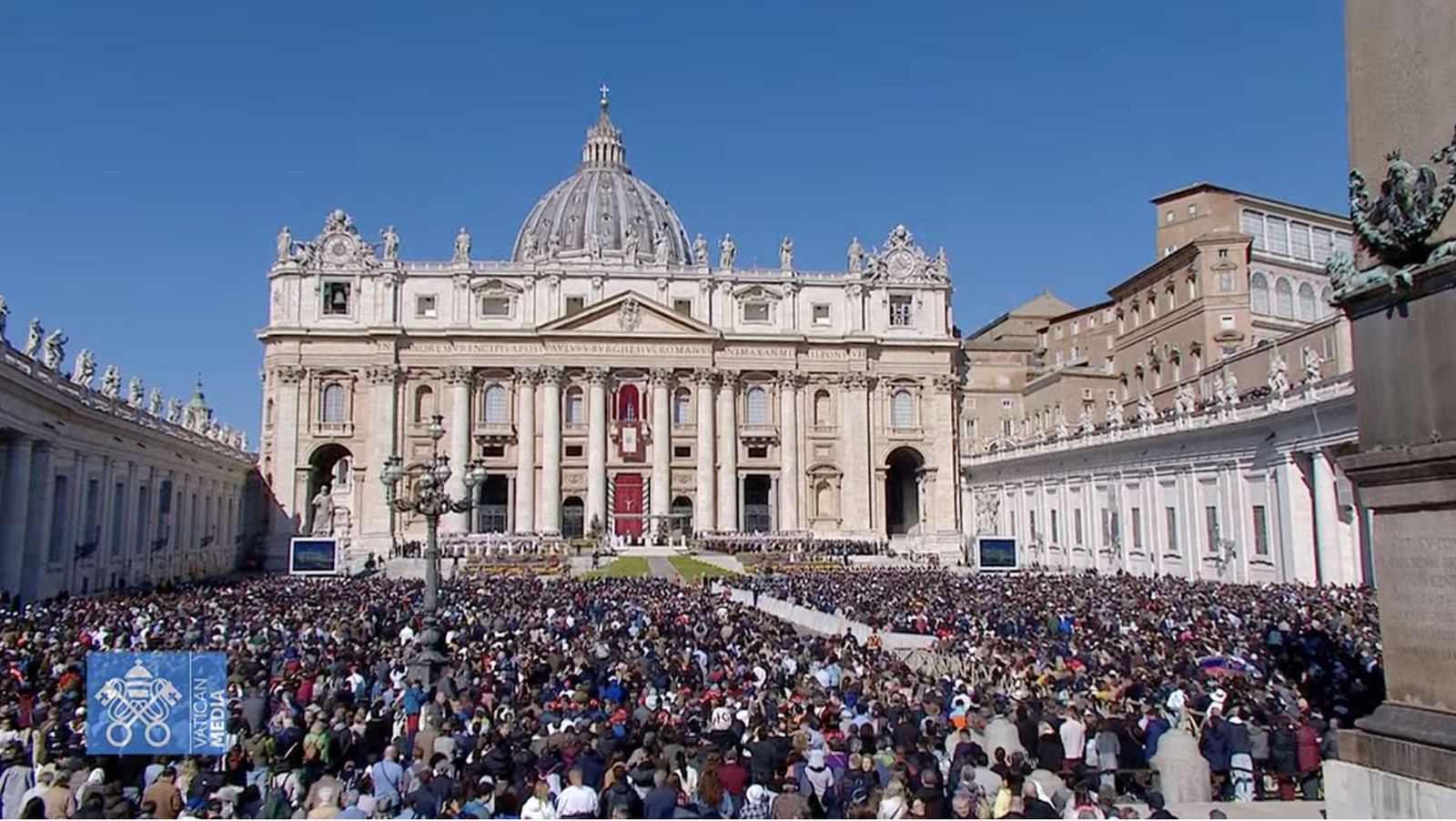 San Pedro, abarrotada