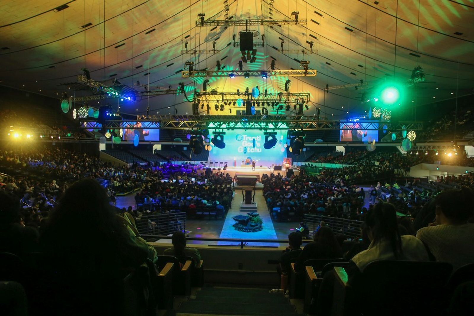 Día de la Juventud en el Congreso de Educación Religiosa de Los Ángeles