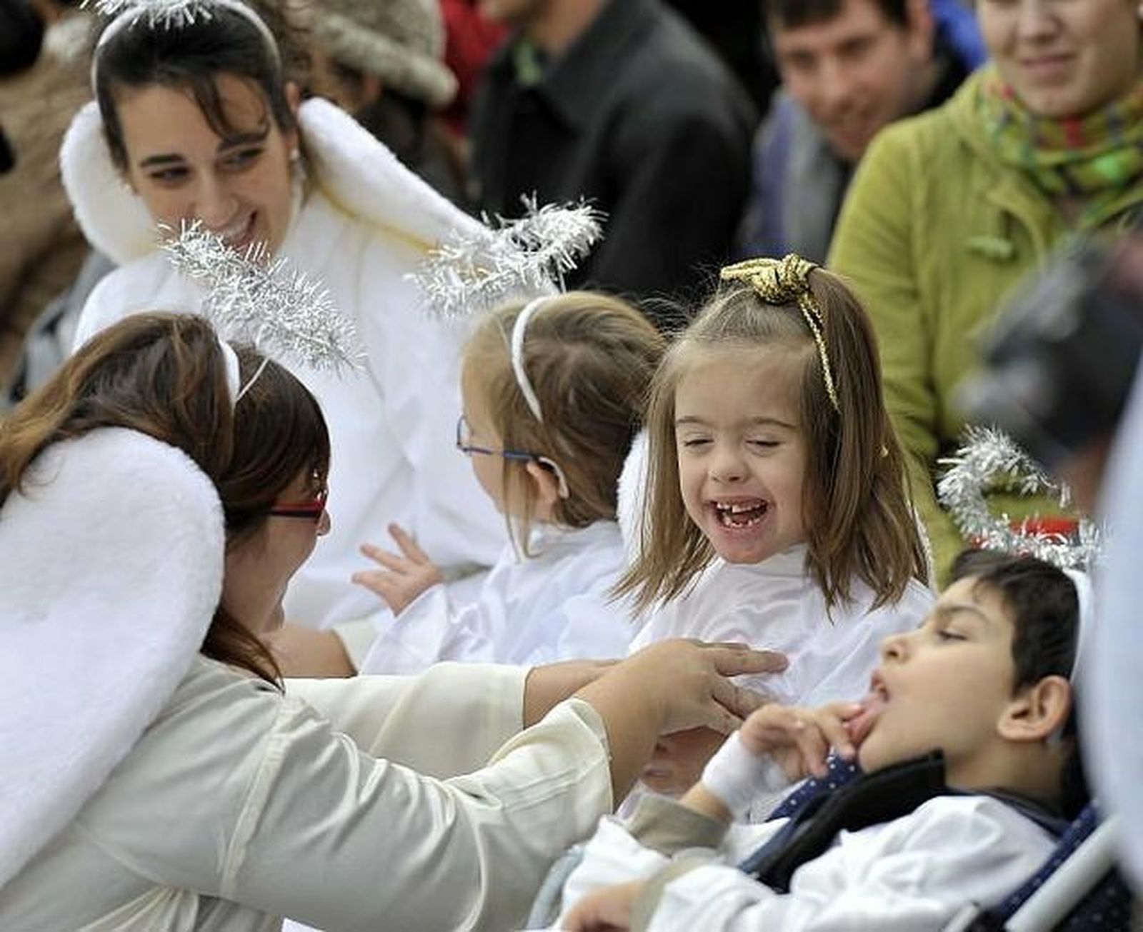 Ángeles y santos