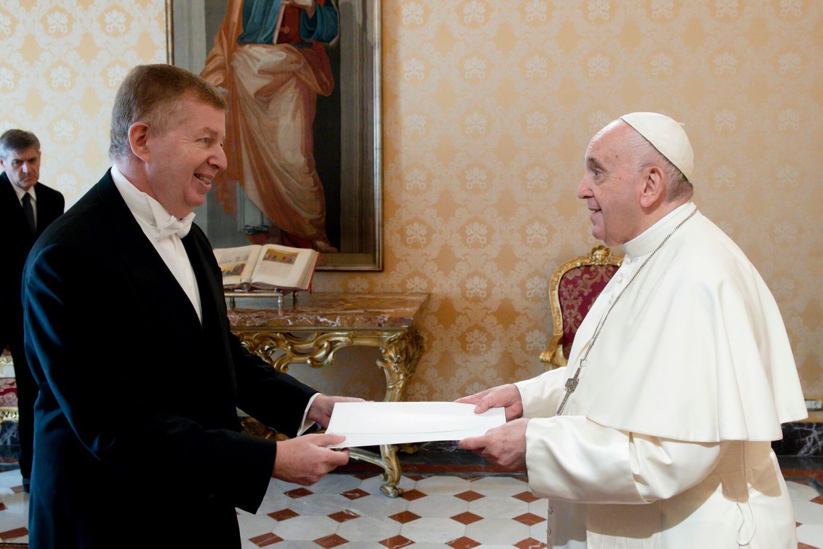 El embajador israelí, Raphael Schutz, con el Papa Francisco