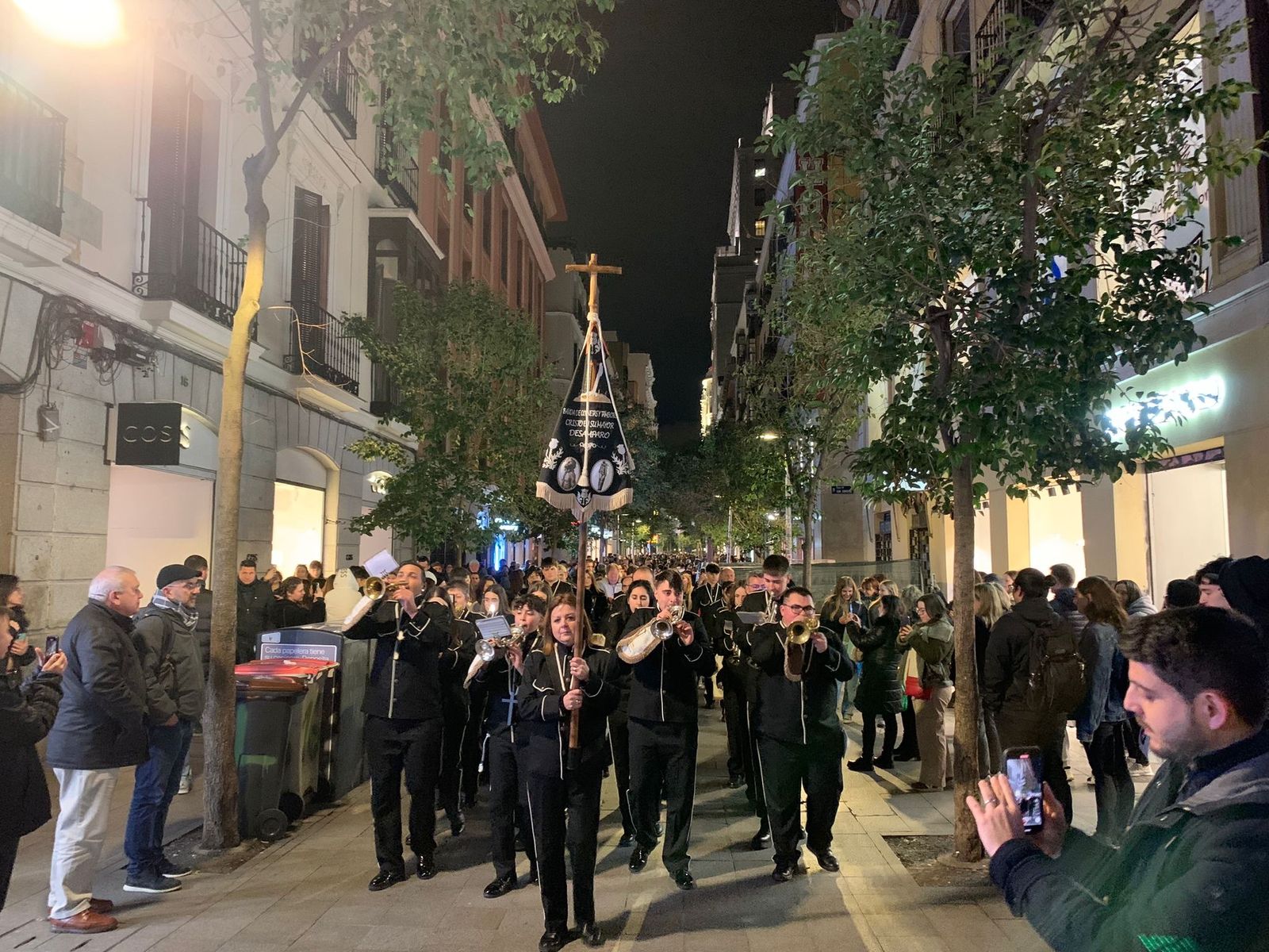 Pasacalles de la orquesta de la Semana Santa de Medina del Campo en Madrid