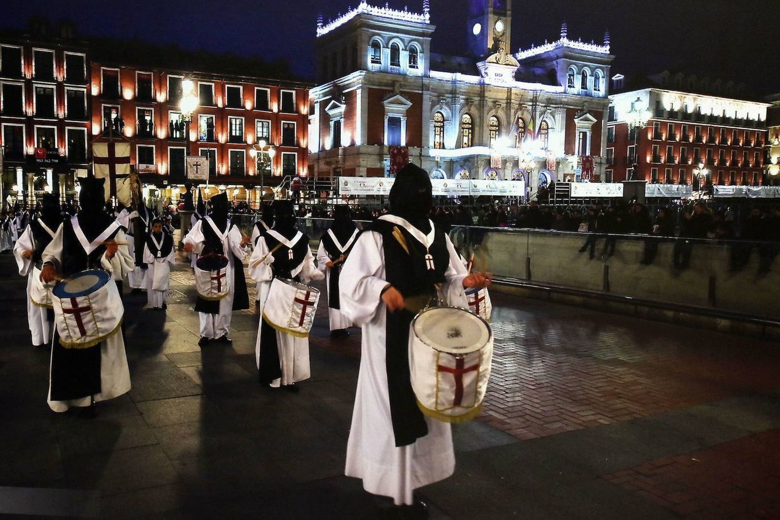 El PP propone procesiones nocturnas, y sin público, en Valladolid