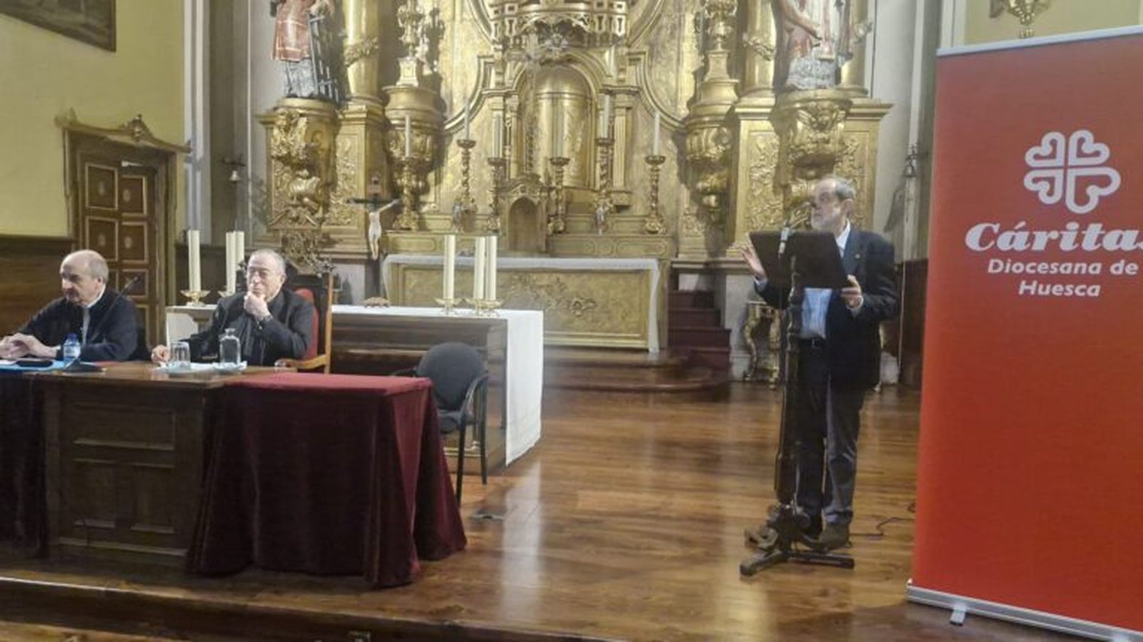 Conferencia del cardenal Madariaga en Huesca