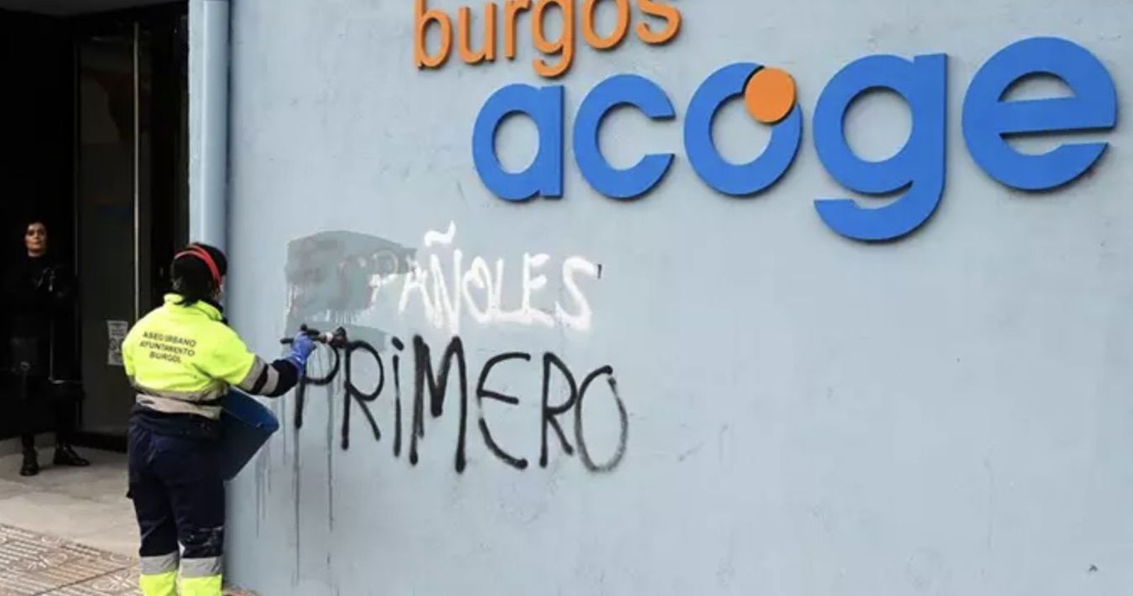 Pintadas xenófobas en Burgos
