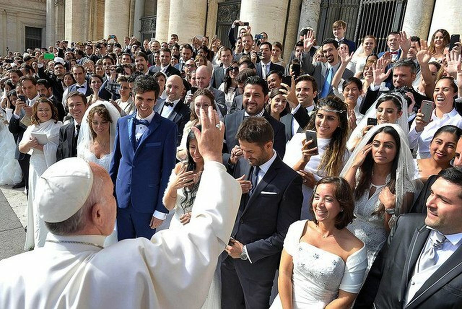 El Papa Francisco, con las familias