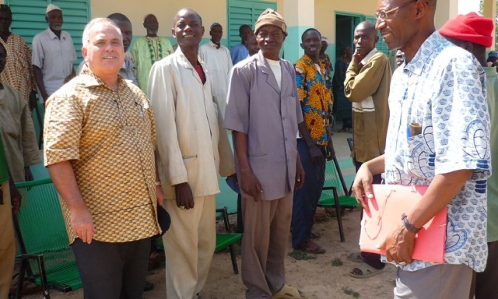 Manuel Gallego: "Nos lavamos la manos, pero no vemos la comida”
