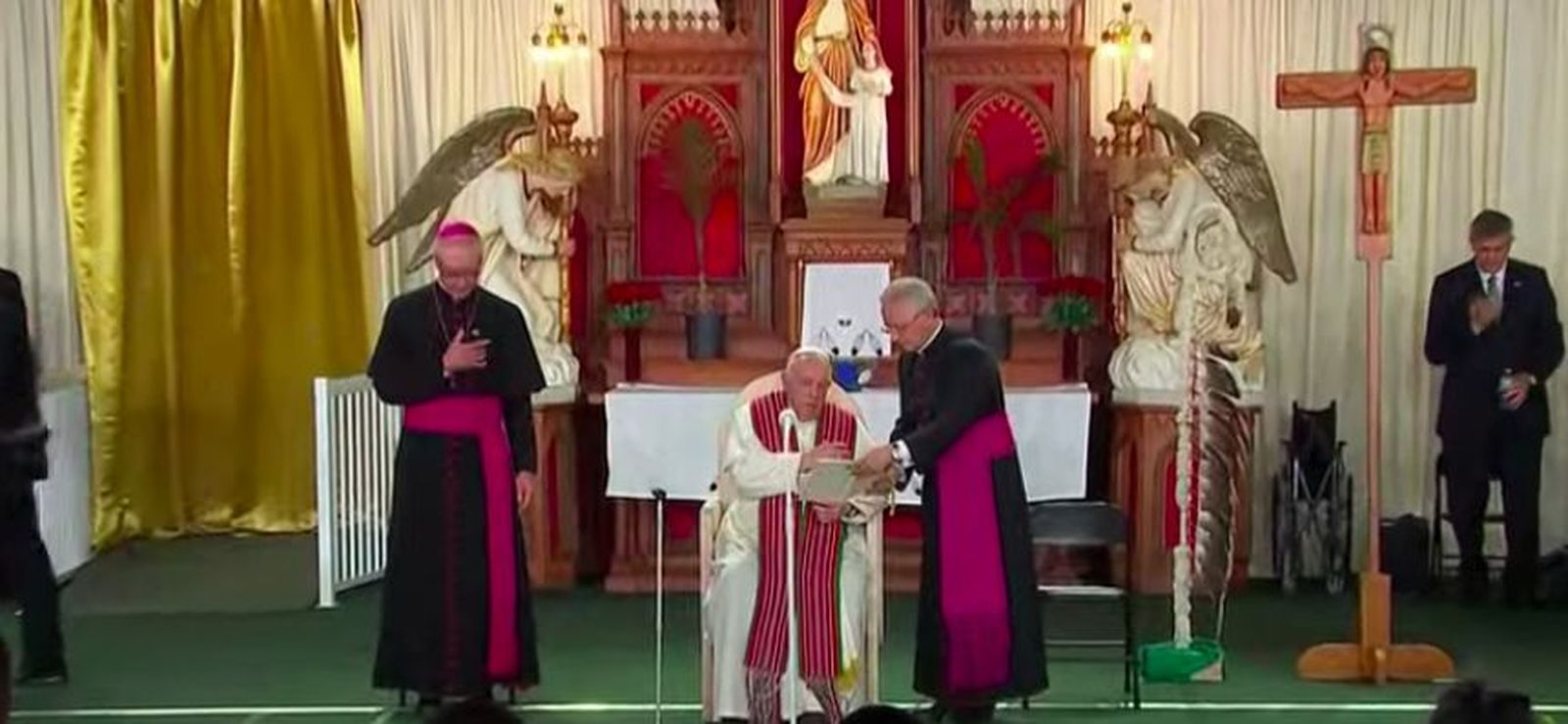 El Papa, durante la liturgia de la Palabra