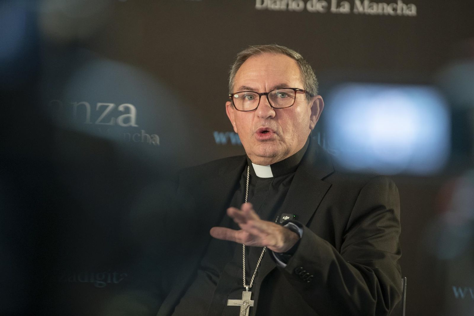 Abilio Martínez Varea, durante el coloquio