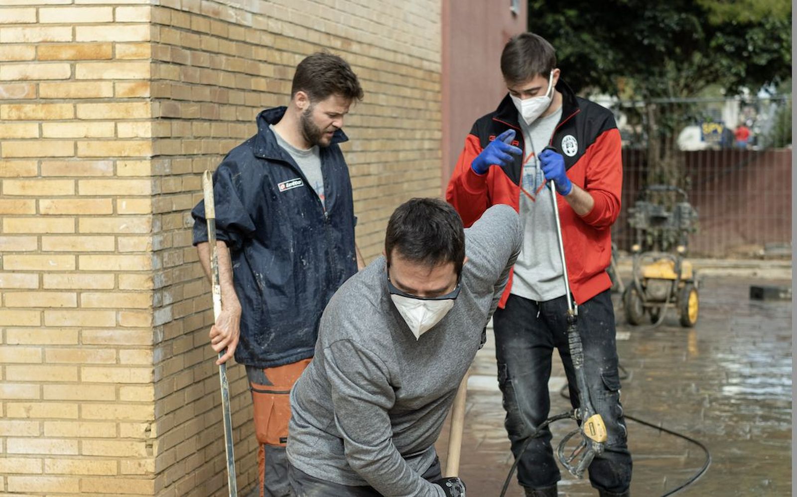 Limpieza de colegios diocesanos en Valencia
