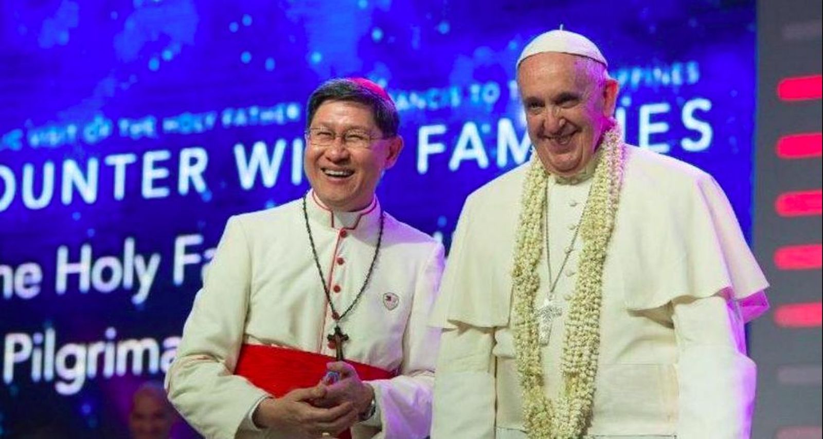 El cardenal Tagle, con el Papa Francisco