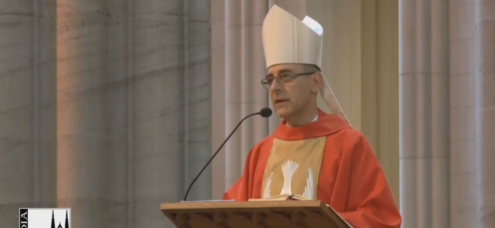 Monseñor Víctor Fernández