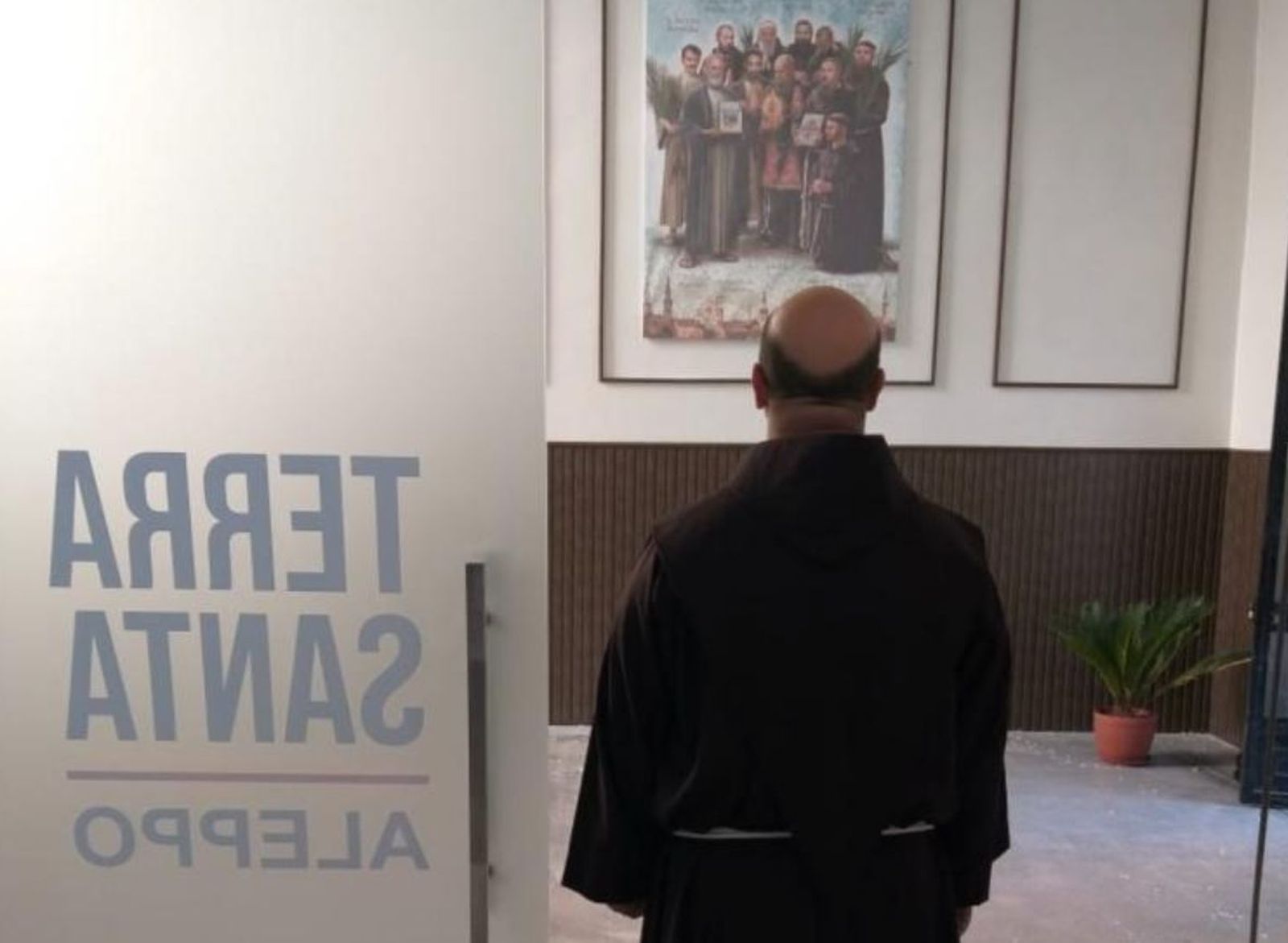 Padre Bahjat Karakach, párroco de la iglesia de San Francisco de Asís en Alepo