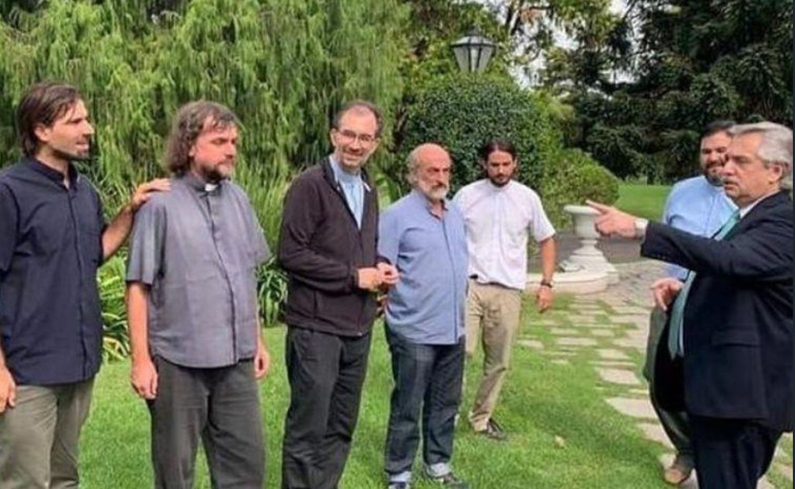 Curas villeros con el Presidente de Argentina