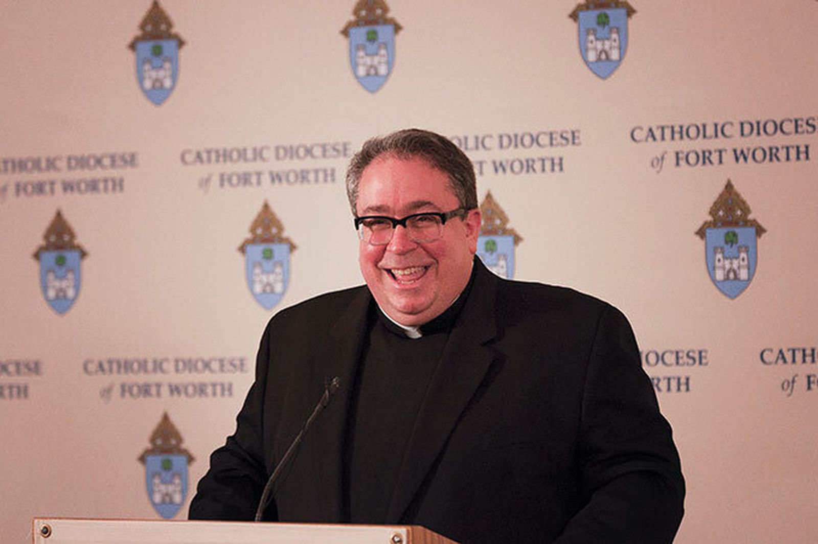 El obispo Michael Olson