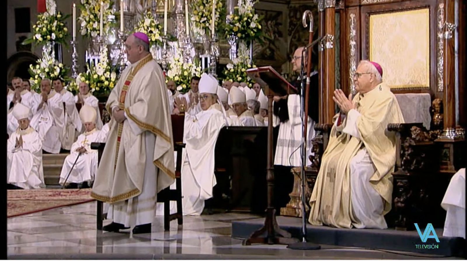 Aplausos a Gil Tamayo