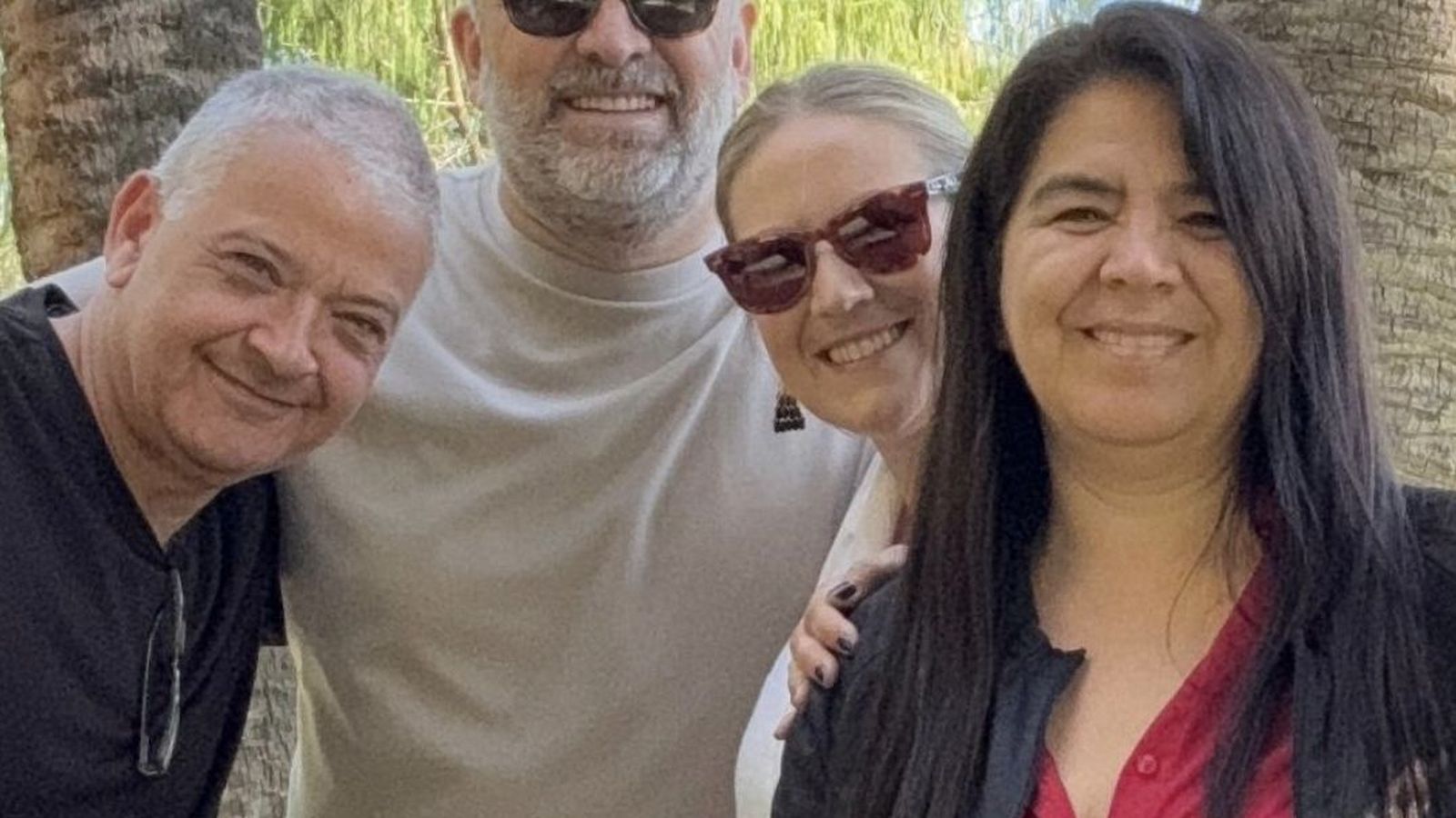 Salinas, Orbegozo, Elise y Paola